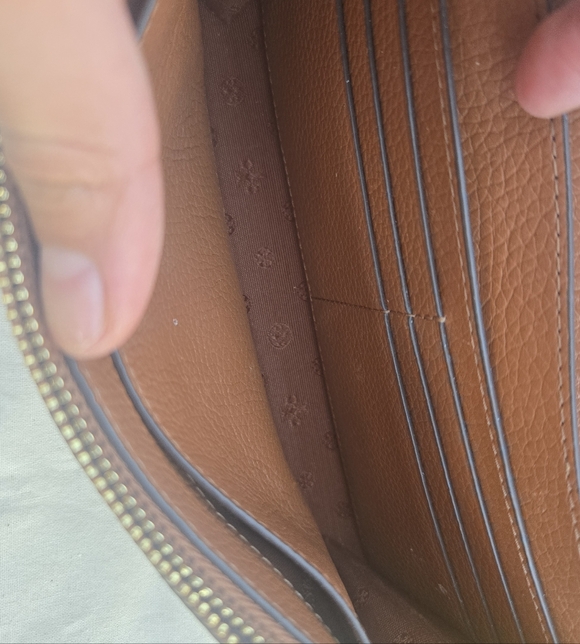 Tory Burch Thea Flat Wallet Crossbody (Classic Tan) - Picture 3 of 13